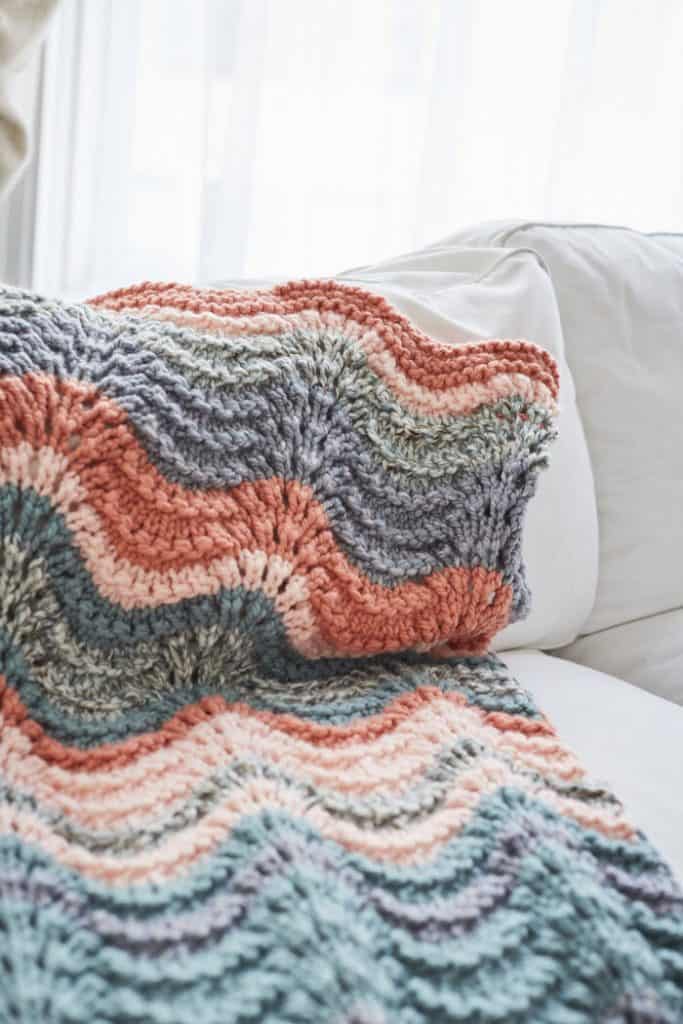 Lion Brand Knitting Patterns: Lovely Knit Patterns Recommended