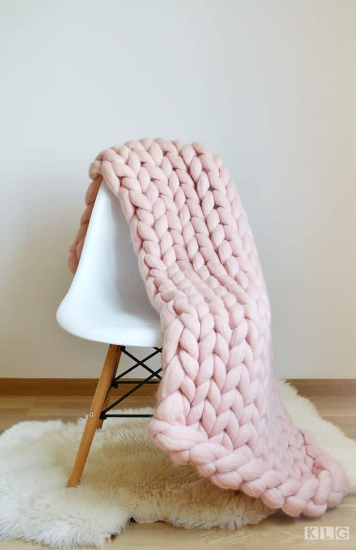 Arm Knitted Blanket