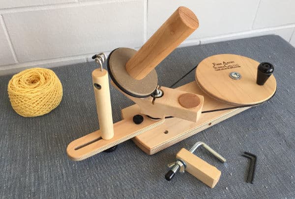 Fiber Artist Supply Maple Yarn Winder